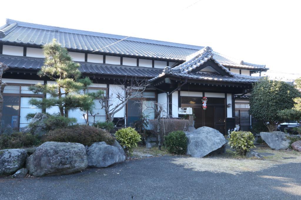 Готель Minshuku Shiroyama Taketa Екстер'єр фото
